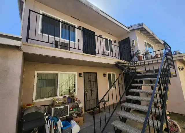 Property at 11761 Colima Rd Unit D, Whittier, CA, 90604, 1 bed, 1 bath, [object Object]