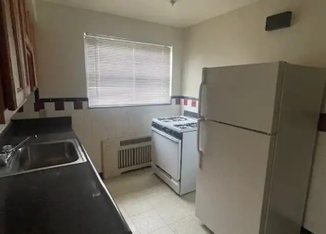 Property at 2384 Boudinot Ave Unit 4, Cincinnati, OH, 45238, 1 bed, 1 bath, [object Object]