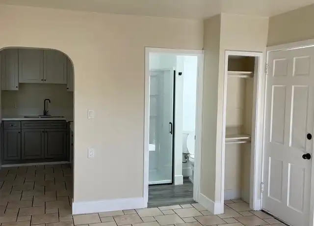 Property at 821 S Grevillea Ave, Inglewood, CA, 90301, 0 beds, 1 bath, [object Object]