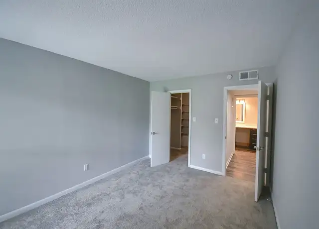 Photo of 1027 Tivoli Cres, Virginia Beach, VA 23453
