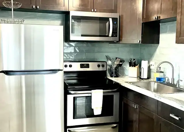 Property at 408 SE 12th Ct Unit 4, Fort Lauderdale, FL, 33316, 2 beds, 1 bath, [object Object]