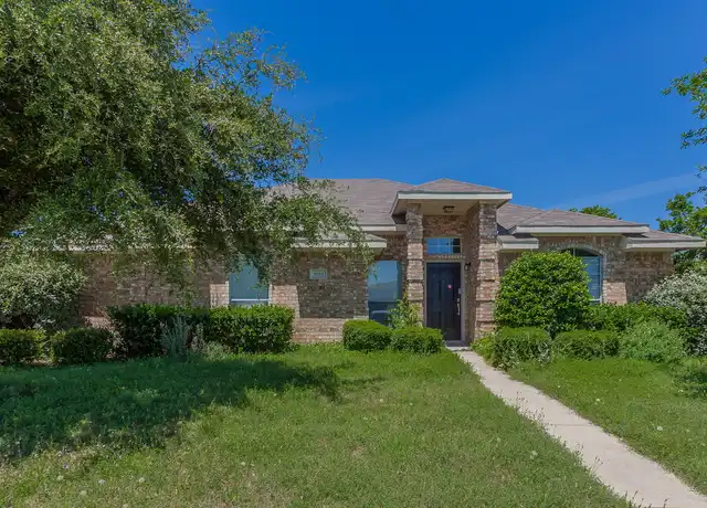 Property at 1033 Weaver St, Cedar Hill, TX, 75104, 3 beds, 2 baths, [object Object]
