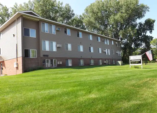 Property at 1060 7th St SE, Saint Cloud, MN, 56304, 1 bed, 1 bath, [object Object]