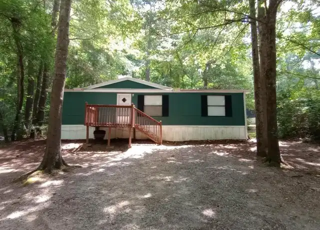 Property at 70 Oakview Dr, Carrollton, GA, 30116, 3 beds, 2 baths, [object Object]