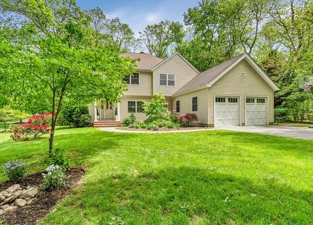 Property at 121 Shade St, Lexington, MA, 02421, 4 beds, 3 baths, [object Object]