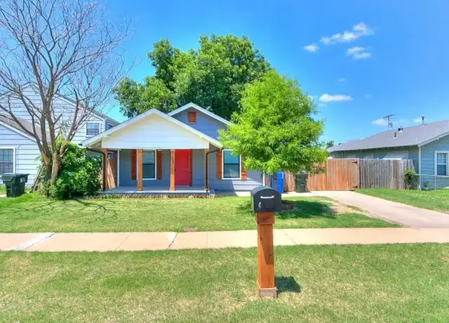 Property at 227 W Hayes St, Norman, OK, 73069, 2 beds, 2 baths, [object Object]