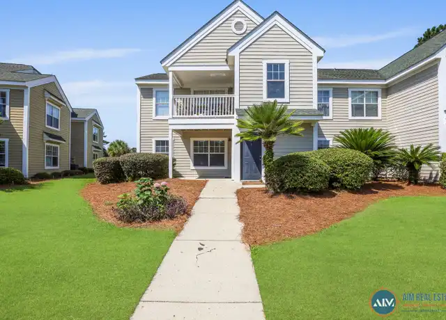 Property at 8 Old South Ct, Bluffton, SC, 29910, 2 beds, 2 baths, [object Object]