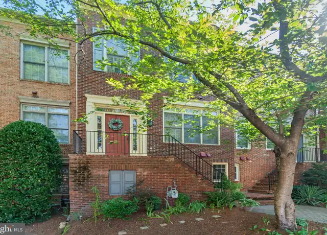 Property at 727 N Vermont St, Arlington, VA, 22203, 3 beds, 3.5 baths, [object Object]