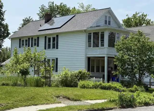 Property at 124 Pinewoods Ave Unit 1, Troy, NY, 12180, 3 beds, 1 bath, [object Object]