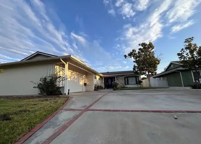 Property at 19714 Steinway St, Canyon Country, CA, 91351, 3 beds, 2 baths, [object Object]