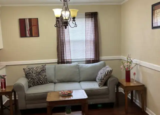 Property at 2001 Airline Blvd, Portsmouth, VA, 23701, 1 bed, 1 bath, [object Object]