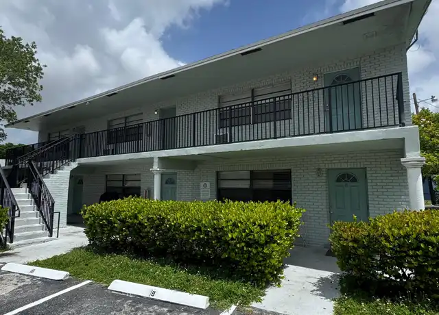 Property at 325 NW 15th St Unit 8, Pompano Beach, FL, 33060, 1 bed, 1 bath, [object Object]