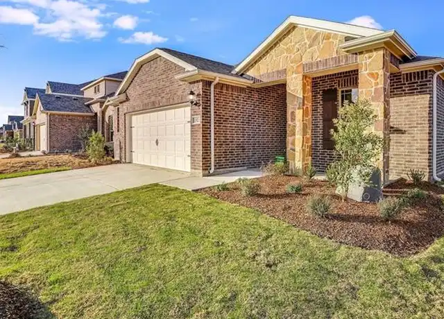 Property at 1921 Tomahawk Trl, Aubrey, TX, 76227, 3 beds, 2 baths, [object Object]