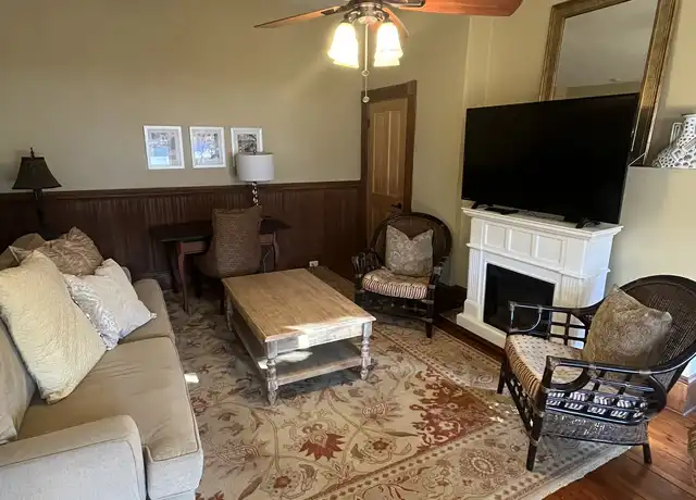 Property at 147 E Chestnut St Unit 3, Asheville, NC, 28801, 1 bed, 1 bath, [object Object]