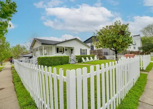 Property at 5712 Hudson St, Dallas, TX, 75206, 3 beds, 1 bath, [object Object]