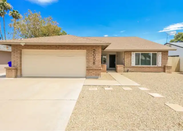 Property at 2002 W Summit Pl, Chandler, AZ, 85224, 4 beds, 2 baths, [object Object]