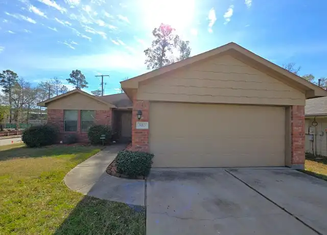 Property at 810 Lightningbug Ln, Conroe, TX, 77301, 3 beds, 2 baths, [object Object]