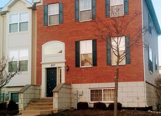 Property at 807 Brodhead Dr, Aurora, IL, 60504, 3 beds, 2.5 baths, [object Object]