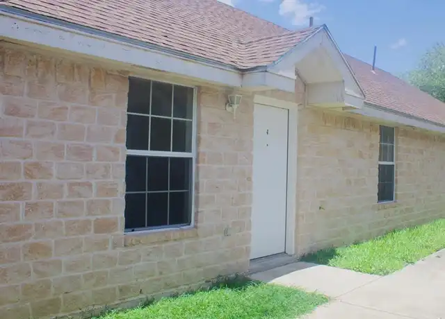 Property at 2514 Cervantes Ave Unit 4, Edinburg, TX, 78541, 2 beds, 2 baths, [object Object]