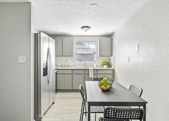 Property at 4220 E Powhatan Ave, Tampa, FL, 33610, 1 bed, 1 bath, [object Object]