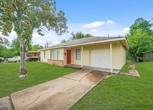 Property at 5830 Glenhurst Dr, Houston, TX, 77033, 3 beds, 1 bath, [object Object]