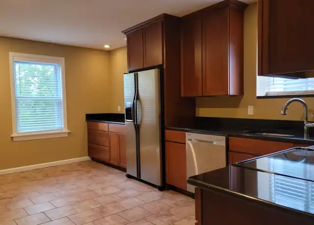 Property at 7230 W Park Ave Unit 2nd Floor, Richmond Heights, MO, 63117, 2 beds, 1 bath, [object Object]