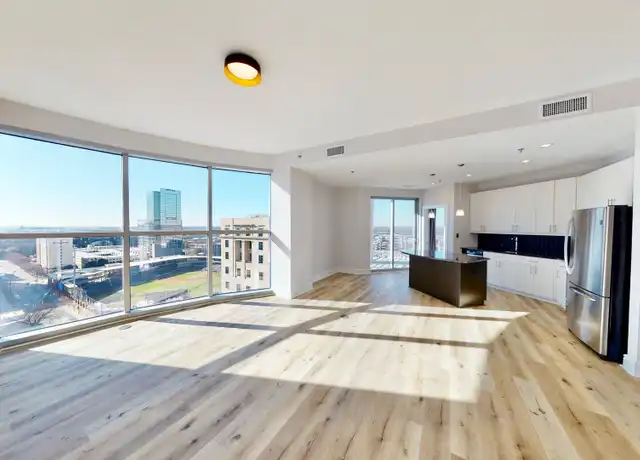 Property at 333 W Trade St Unit -1, Charlotte, NC, 28202, 2 beds, 2 baths, [object Object]