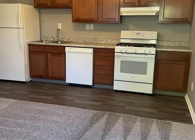 Property at 1511 Thomas Dr Unit 1604-7, Bellevue, NE, 68005, 1 bed, 1 bath, [object Object]