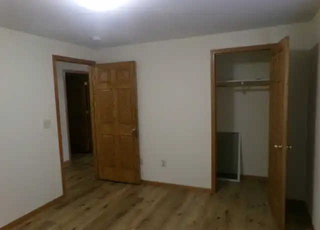 Property at 2406 Hill Ave Unit 2, Superior, WI, 54880, 2 beds, 1 bath, [object Object]