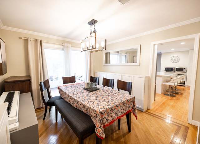 Photo of 384 Walnut St, Shrewsbury, MA 01545