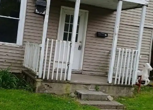 Property at 42 E Cayuga St, Oswego, NY, 13126, 4 beds, 1 bath, [object Object]