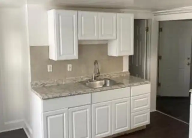 Property at 142 Center St Unit 2, Bridgeport, CT, 06604, 1 bed, 1 bath, [object Object]