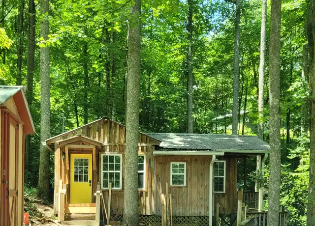 Property at 84 Coleman Heights Ln, Rabun Gap, GA, 30568, 1 bed, 1 bath, [object Object]