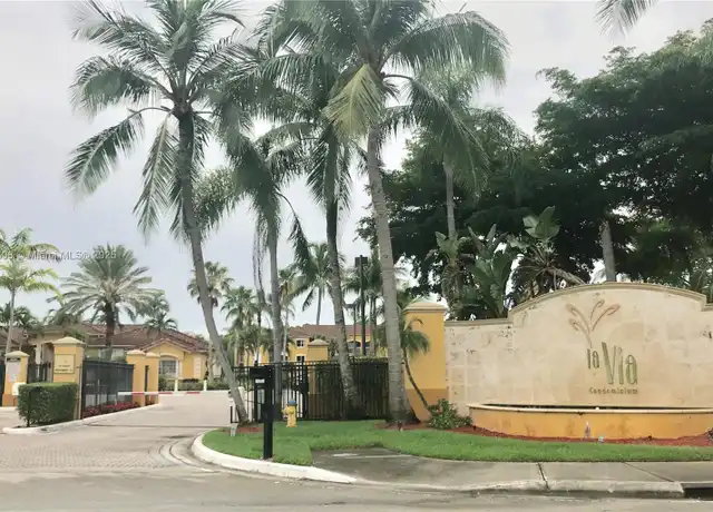 Property at 165 NW 96th Ter Unit 3-203, Pembroke Pines, FL, 33024, 2 beds, 2 baths, [object Object]