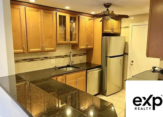 Property at 800 Governors Dr, Winthrop, MA, 02152, 2 beds, 1 bath, [object Object]