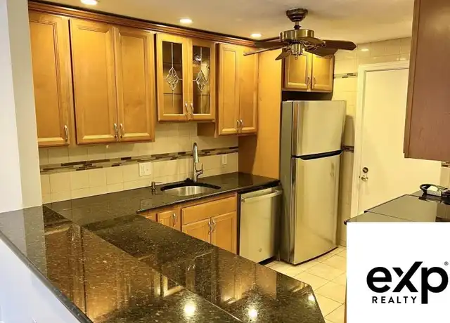 Property at 800 Governors Dr, Winthrop, MA, 02152, 2 beds, 1 bath, [object Object]