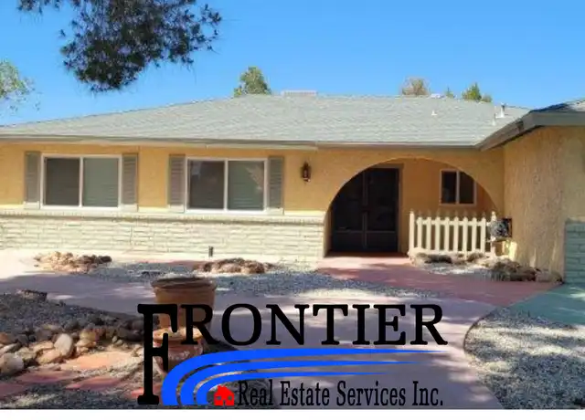 Property at 527 N El Prado Dr, Ridgecrest, CA, 93555, 3 beds, 2 baths, [object Object]