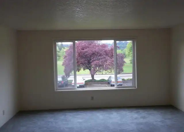 Property at 1555 W 18th Ave Unit 09, Eugene, OR, 97402, 2 beds, 1 bath, [object Object]