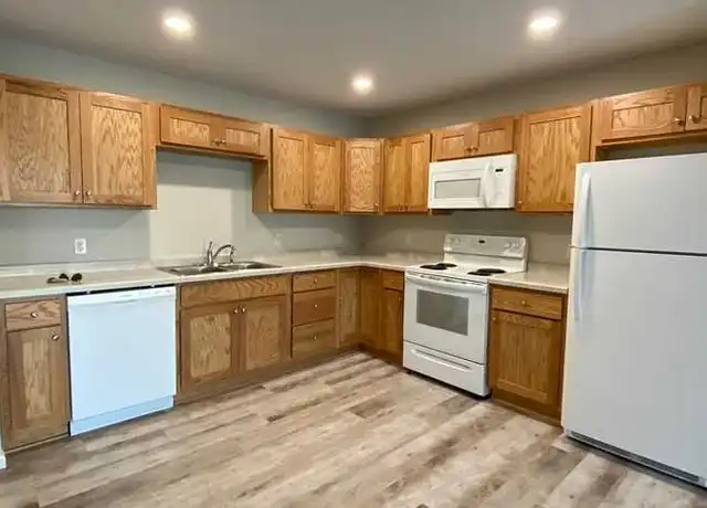 Property at 1551 Gunston Dr Unit B, New Richmond, WI, 54017, 2 beds, 1 bath, [object Object]