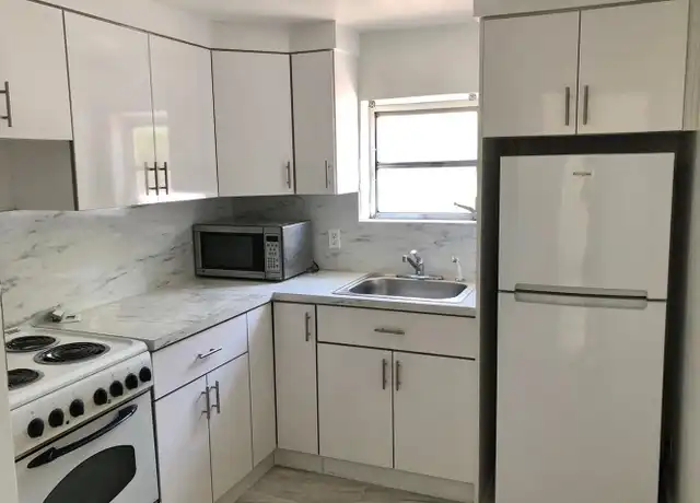 Property at 2521 Pierce St Unit 2519-B, Hollywood, FL, 33020, 1 bed, 1 bath, [object Object]