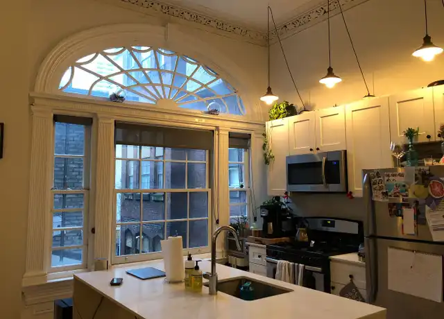 Property at 2017 Walnut St Unit 2017-2R, Philadelphia, PA, 19103, 2 beds, 1 bath, [object Object]