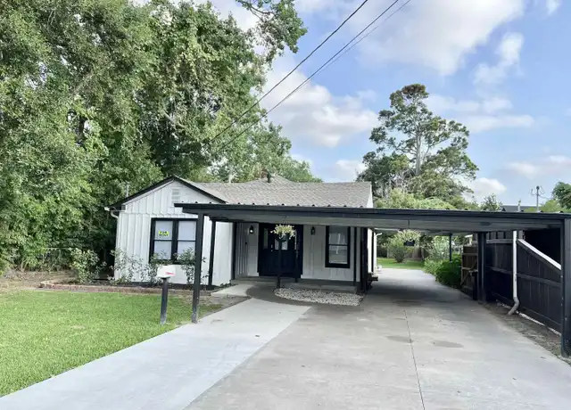 Property at 1105 Johnson Ave, Port Neches, TX, 77651, 4 beds, 3 baths, [object Object]