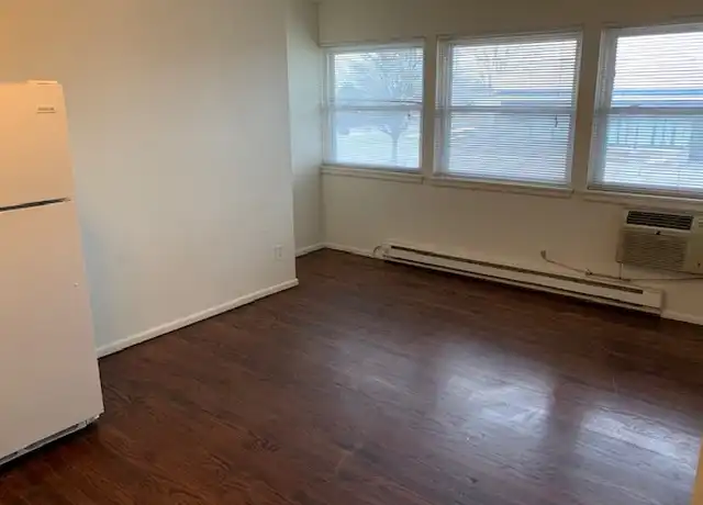 Property at 2610 Mount Pleasant St Unit 15, Racine, WI, 53404, 2 beds, 1 bath, [object Object]
