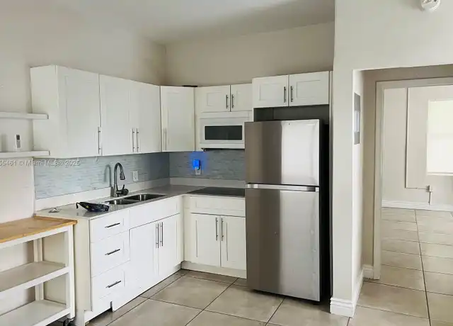 Property at 1536 Polk St #6, Hollywood, FL, 33020, 1 bed, 1 bath, [object Object]