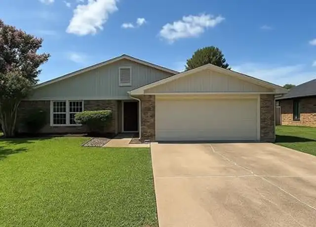 Property at 1348 Fieldstone Dr, Bedford, TX, 76022, 3 beds, 2 baths, [object Object]