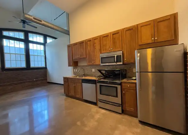 Property at 1310 Sycamore St Unit 113, Cincinnati, OH, 45202, 1 bed, 1 bath, [object Object]