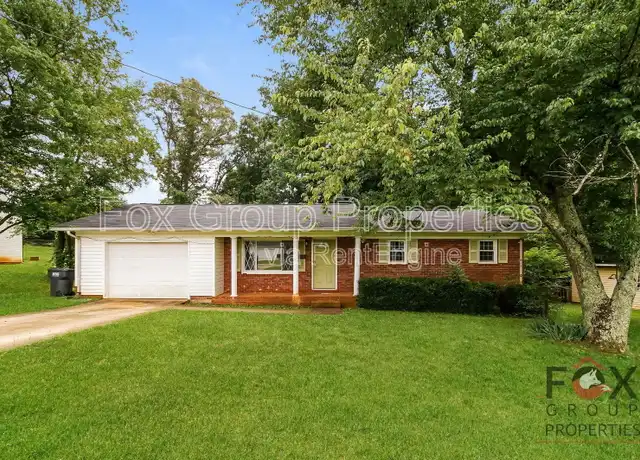 Property at 135 Clearview Rd, Statesville, NC, 28625, 3 beds, 2 baths, [object Object]