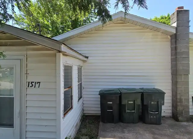 Property at 1517 W 16th St, Muncie, IN, 47302, 1 bed, 1 bath, [object Object]