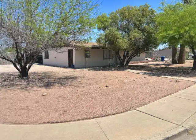 Property at 1906 E Palmcroft Dr, Tempe, AZ, 85282, 5 beds, 2 baths, [object Object]