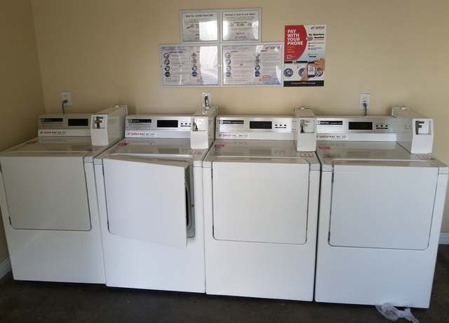 Photo of 821 E Pine St Unit 2, Compton, CA 90221